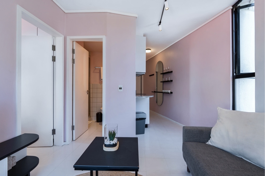 1 Bedroom Property for Sale in Sea Point Western Cape
